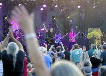 George Thorogood and The Destroyers bring boogie-blues to Elk Grove Village