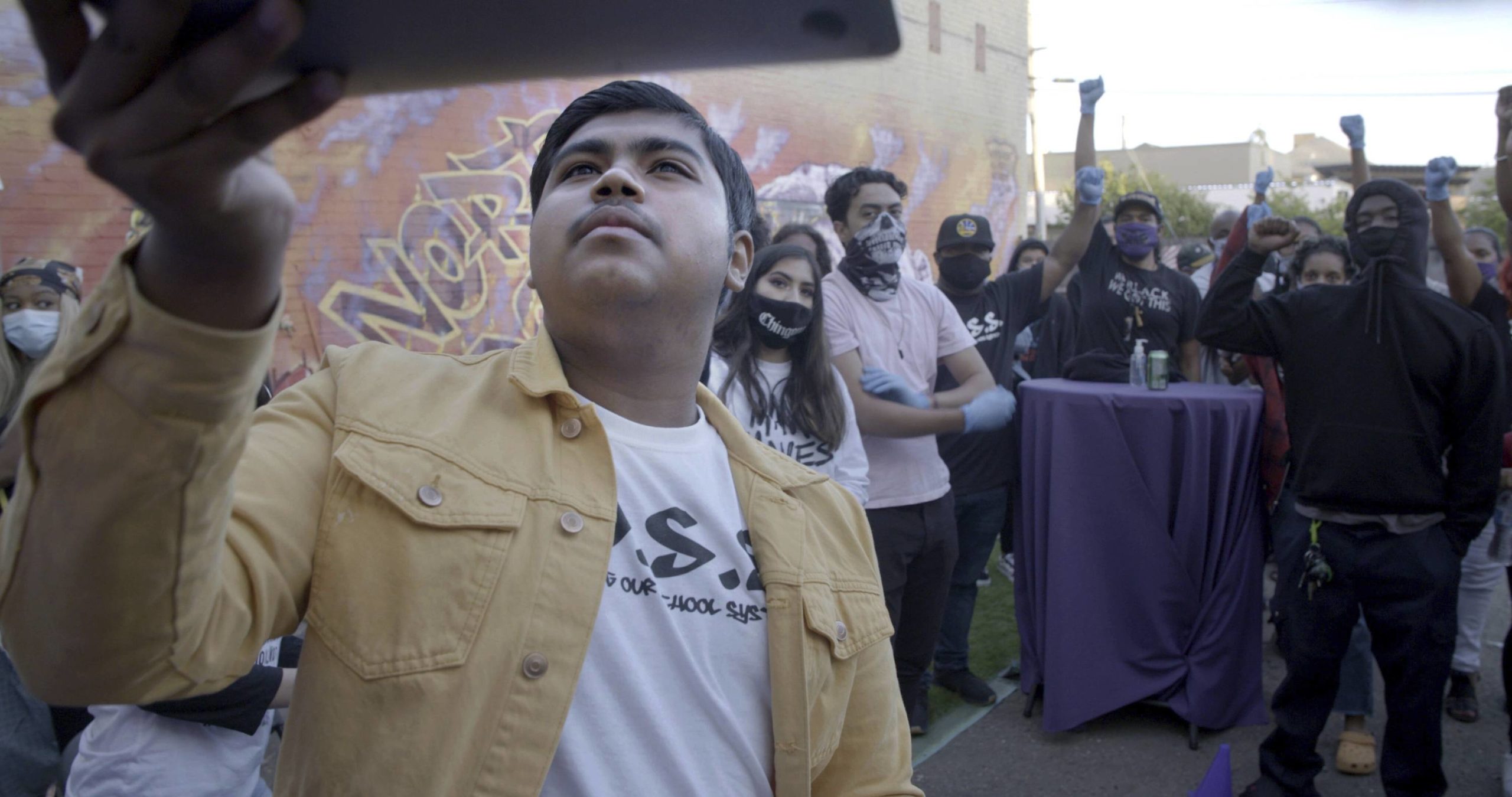 In ‘Homeroom,’ an unprecedented school year caught on film