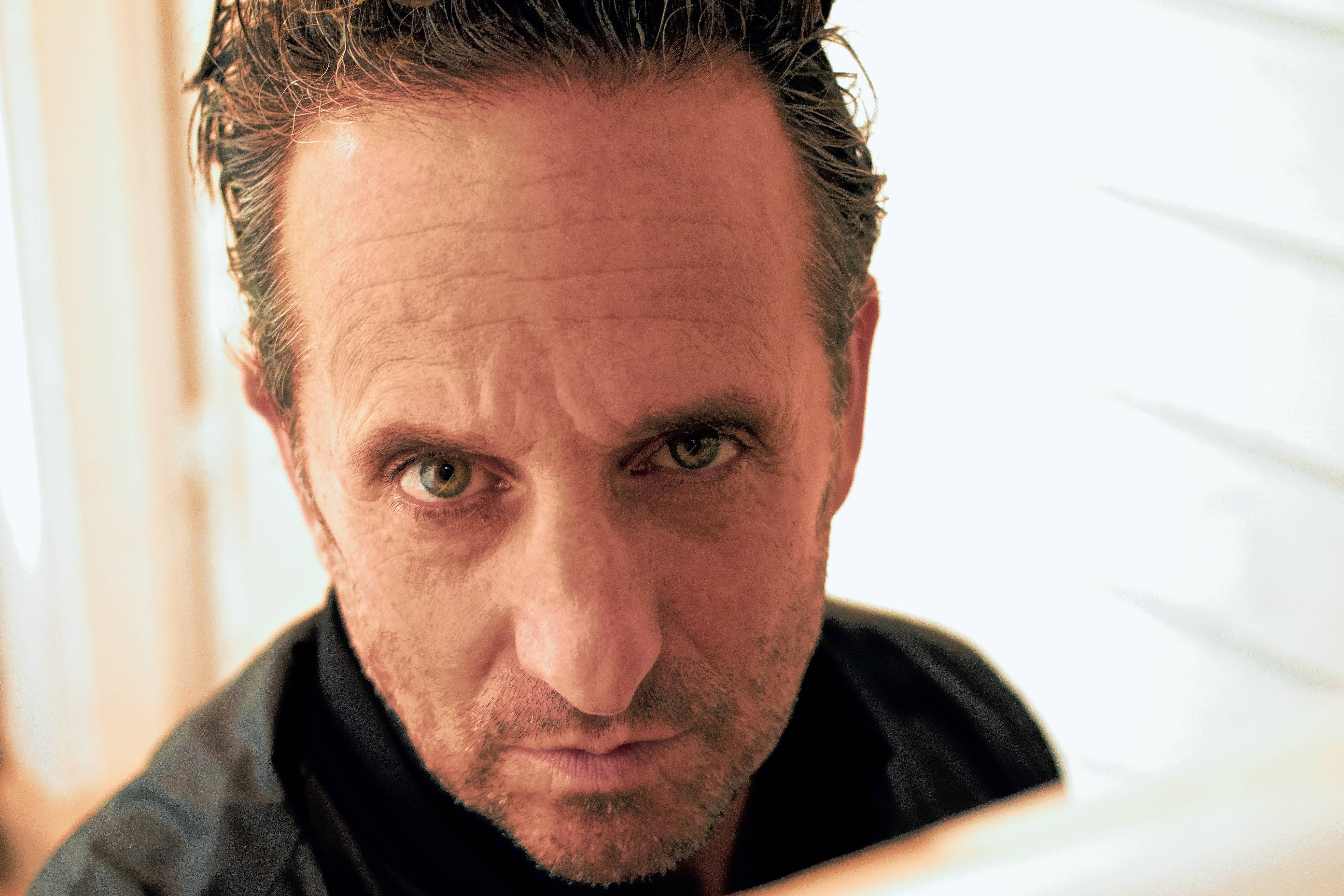 Ike Reilly is moving his release show and food drive for the Libertyville Township Food Pantry until February.