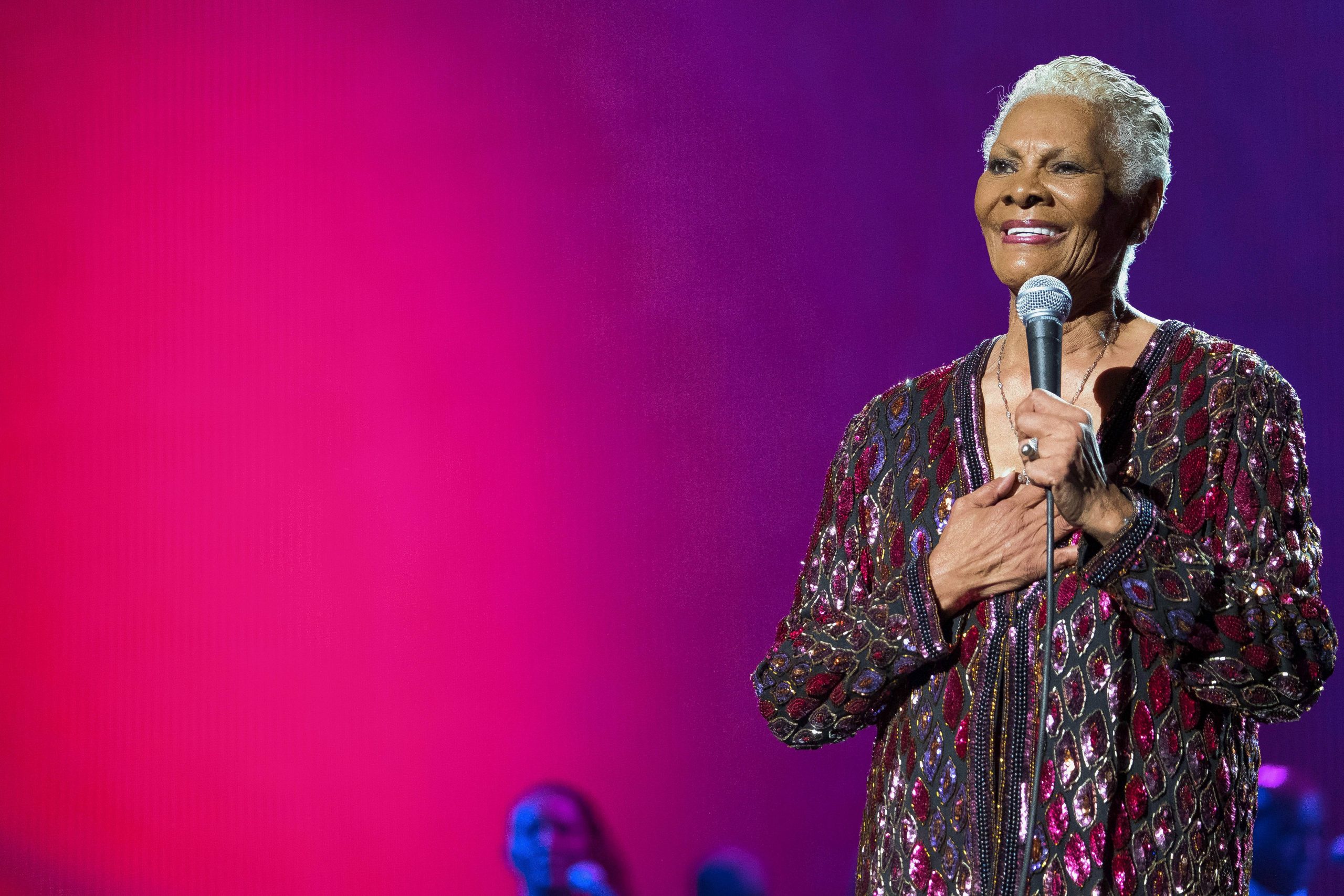 Dionne Warwick’s Sunday concert canceled at Waukegan’s Genesee Theatre