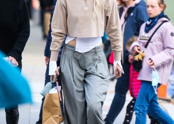 Gigi Hadid Is Making a Case for Ugg Boots in April — for the Second Year in a Row