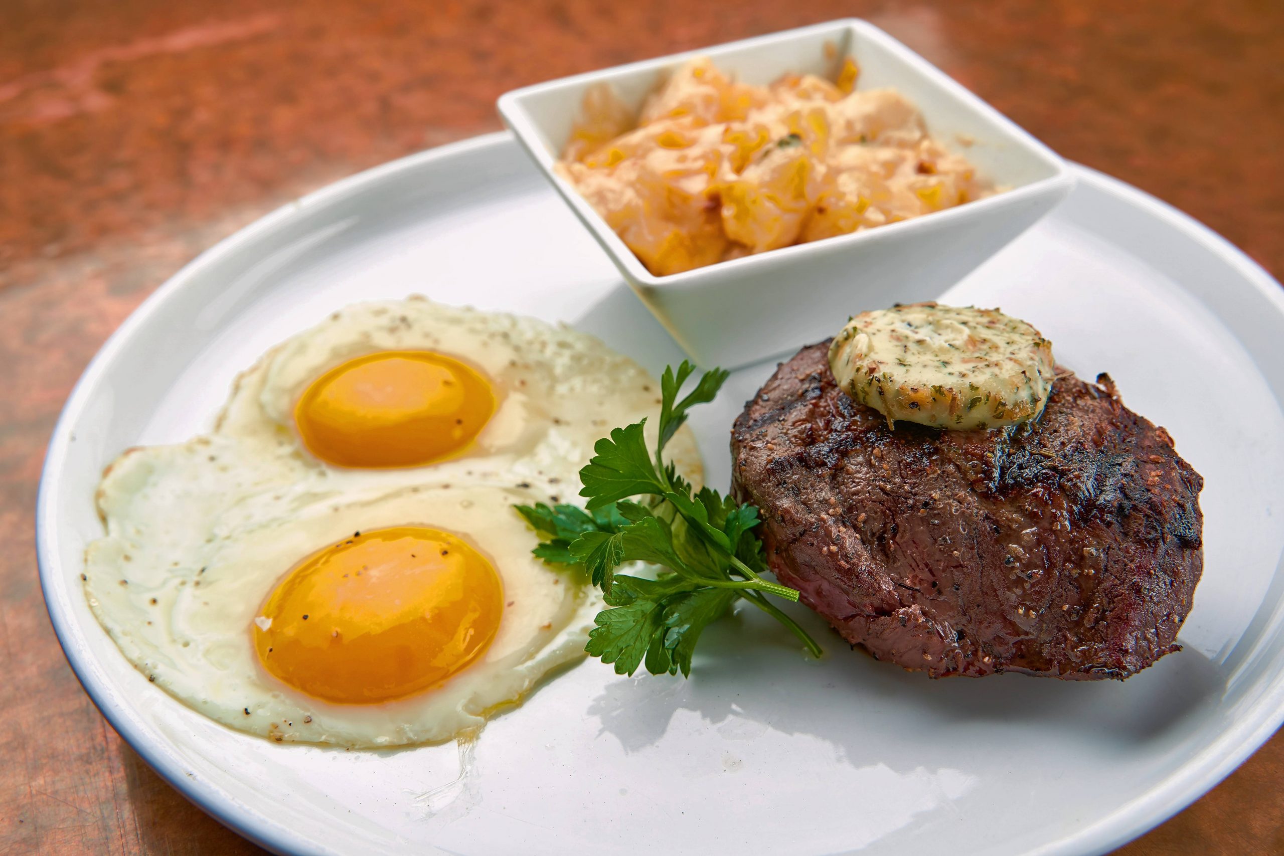 Where to find military discounts, grill packs, brunches for Memorial Day dining