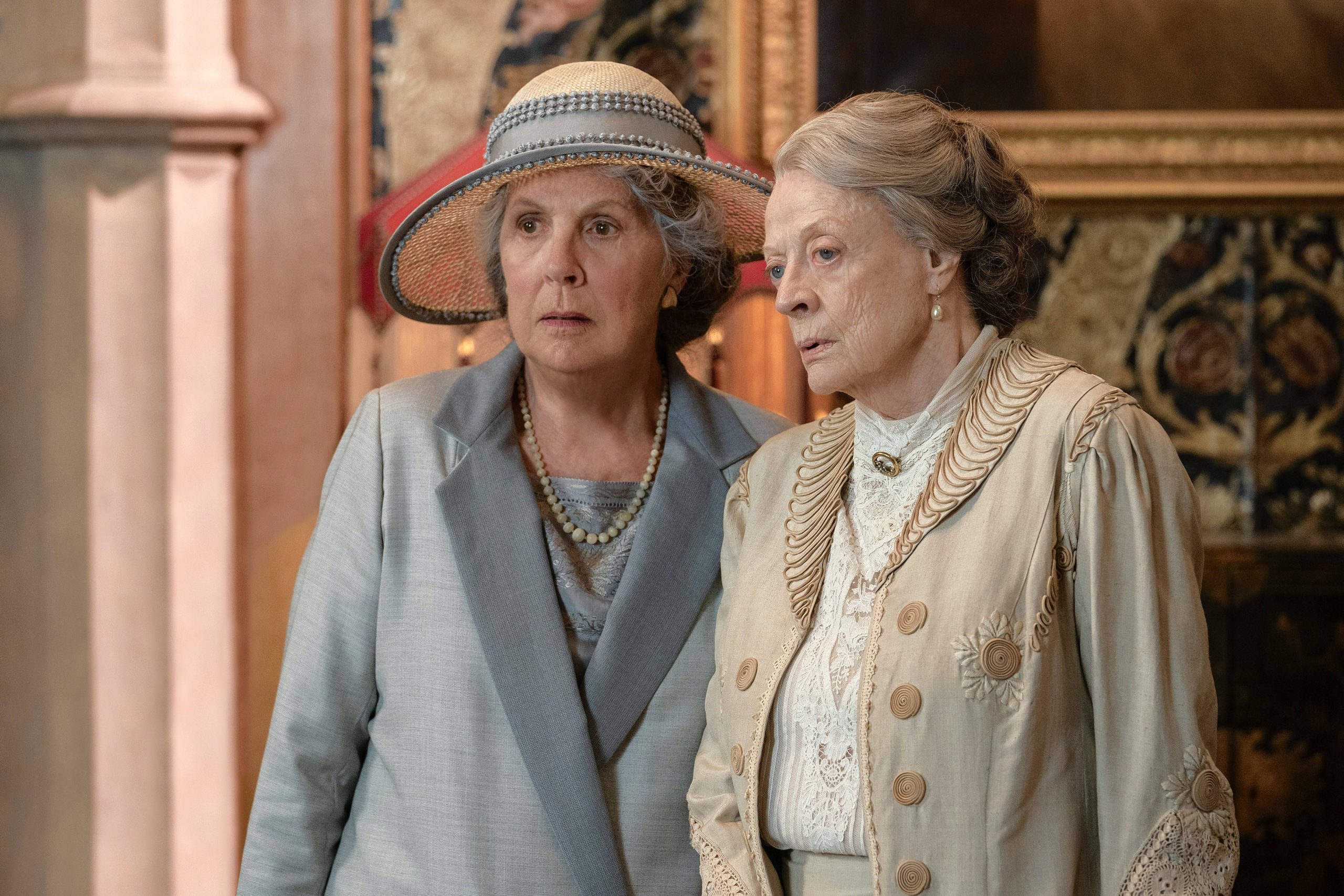 Loads of smart dialogue, well-drawn characters dominate action, plot in ‘Downton Abbey: A New Era’