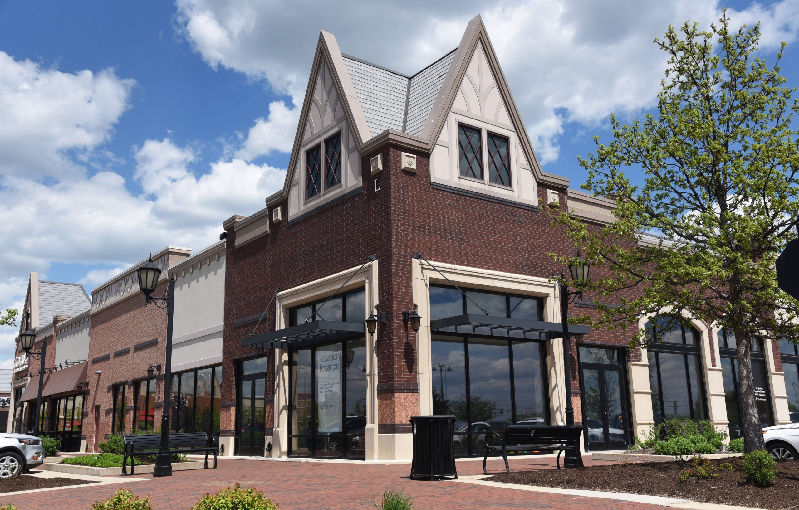 Dog-friendly restaurant, 2 other businesses proposed for Arboretum of South Barrington