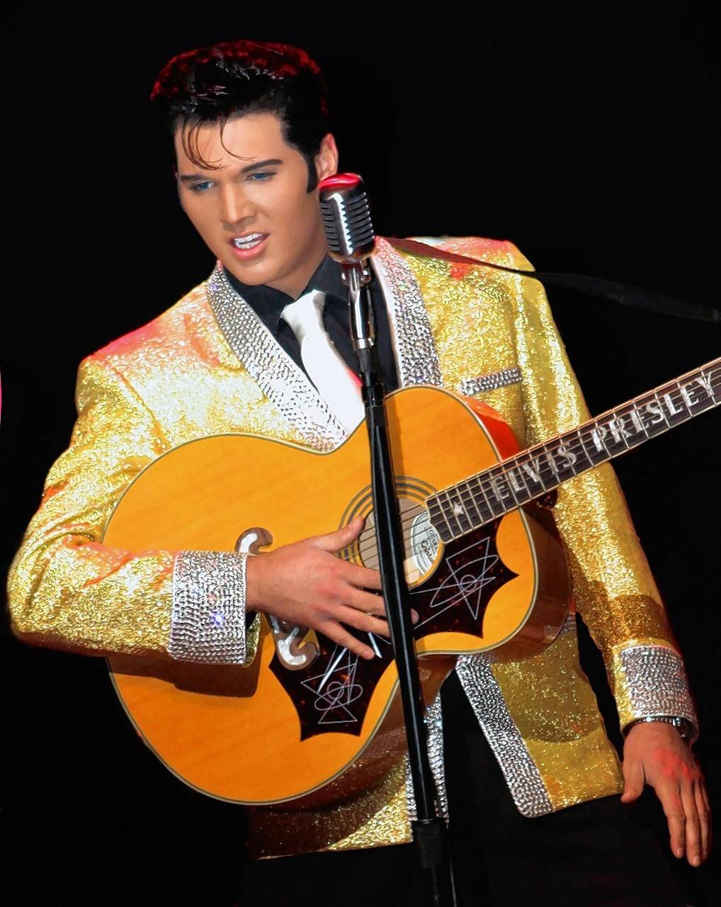 Boston singer, Eagles guitarist & Elvis tribute headline Schaumburg’s Septemberfest