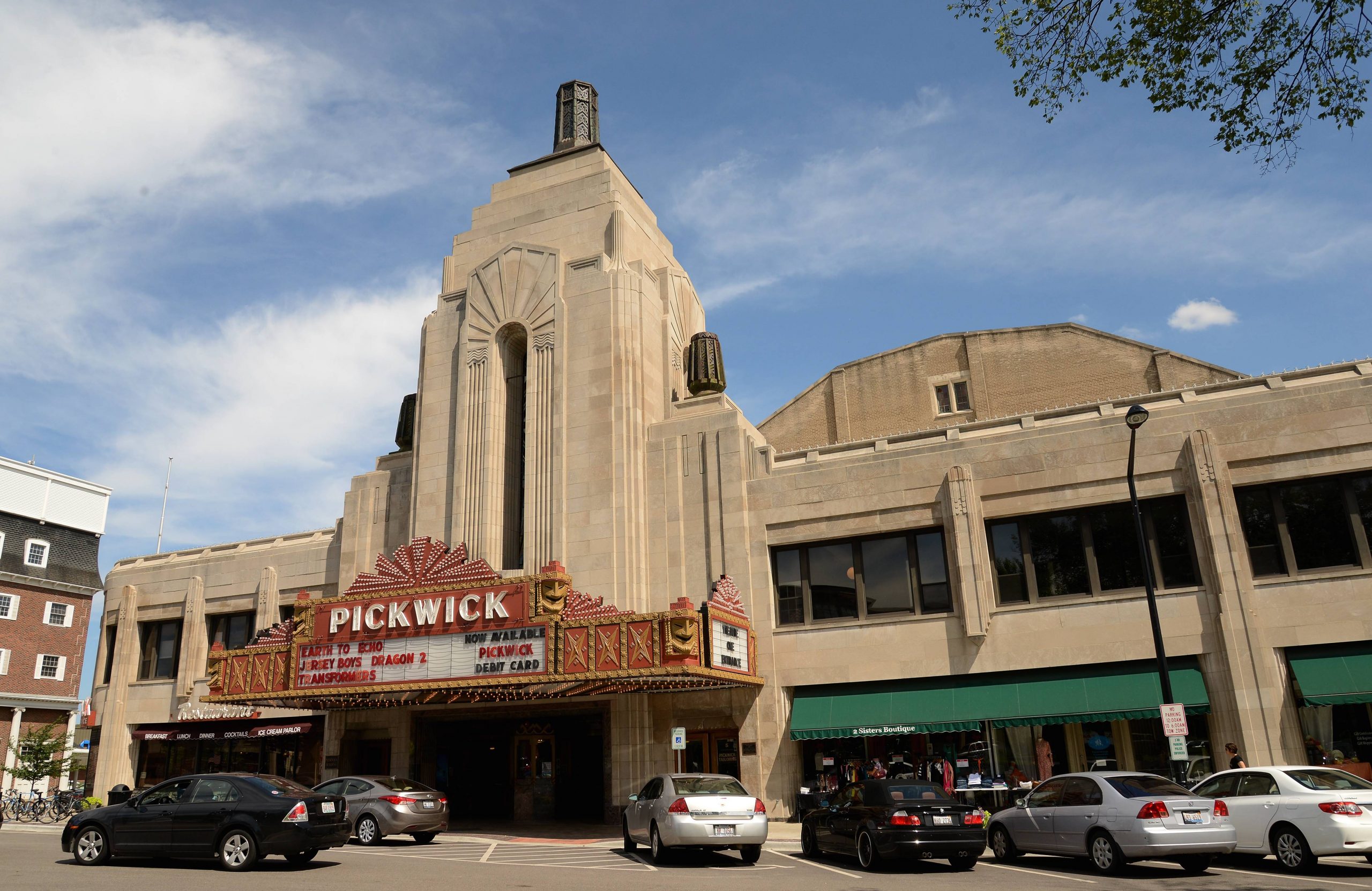 Pickwick Theatre sets closing date
